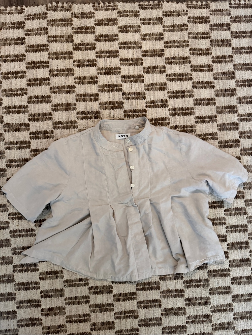 KOTN Cream Short-Sleeve Pleated Top - Picture 2 of 4